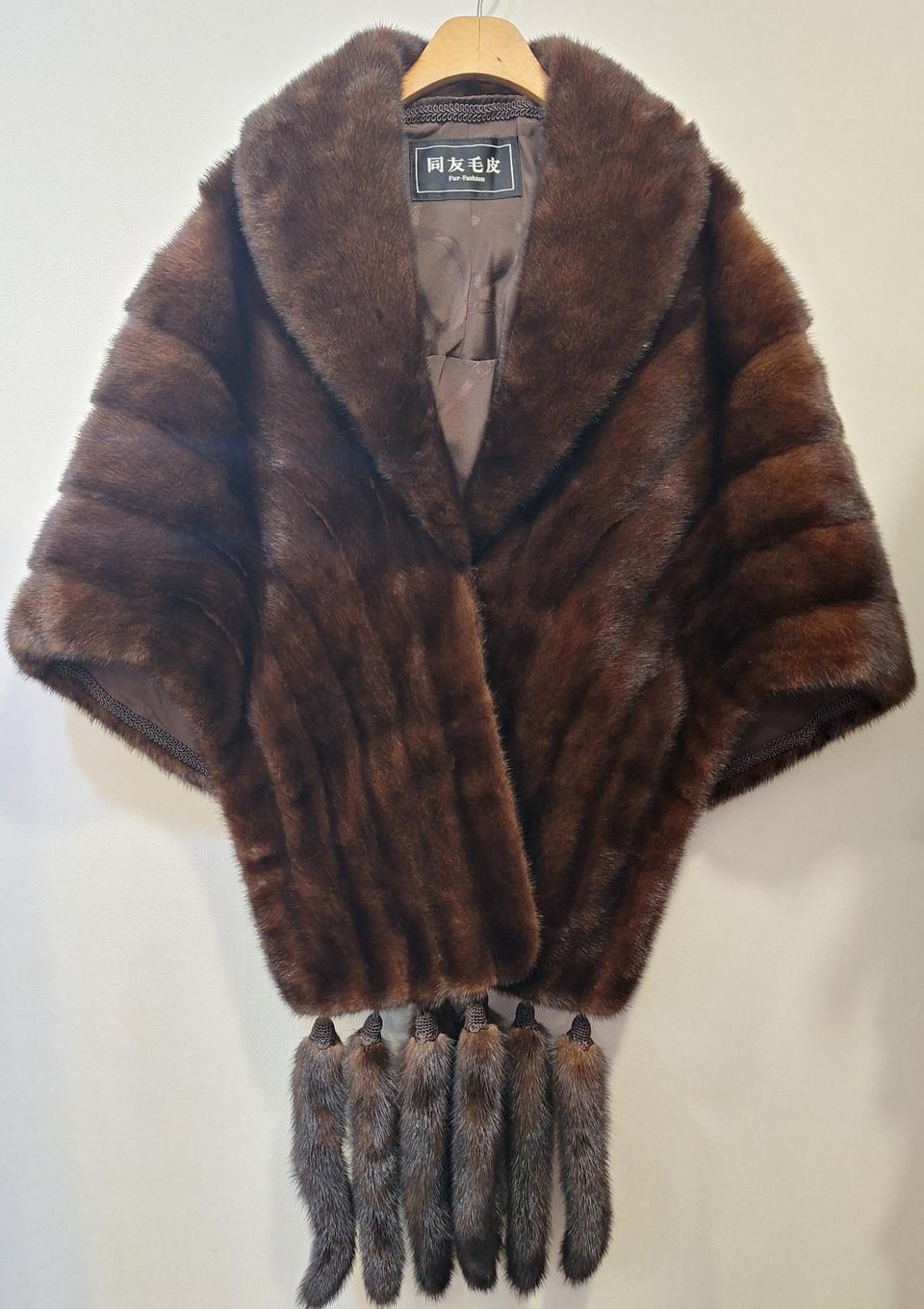 *새상품*동우모피 브라운 밍크 망토 숄(택포)