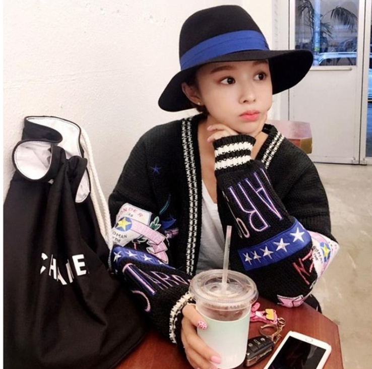 임블리 컬렉션 패치  오버핏 가디건