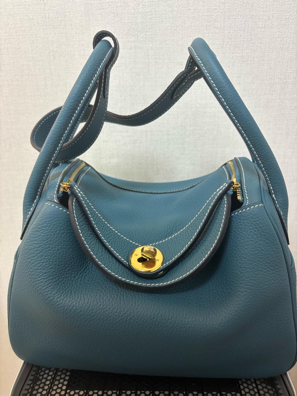 에르메스 린디 26사이즈 블루 탕페트 색상