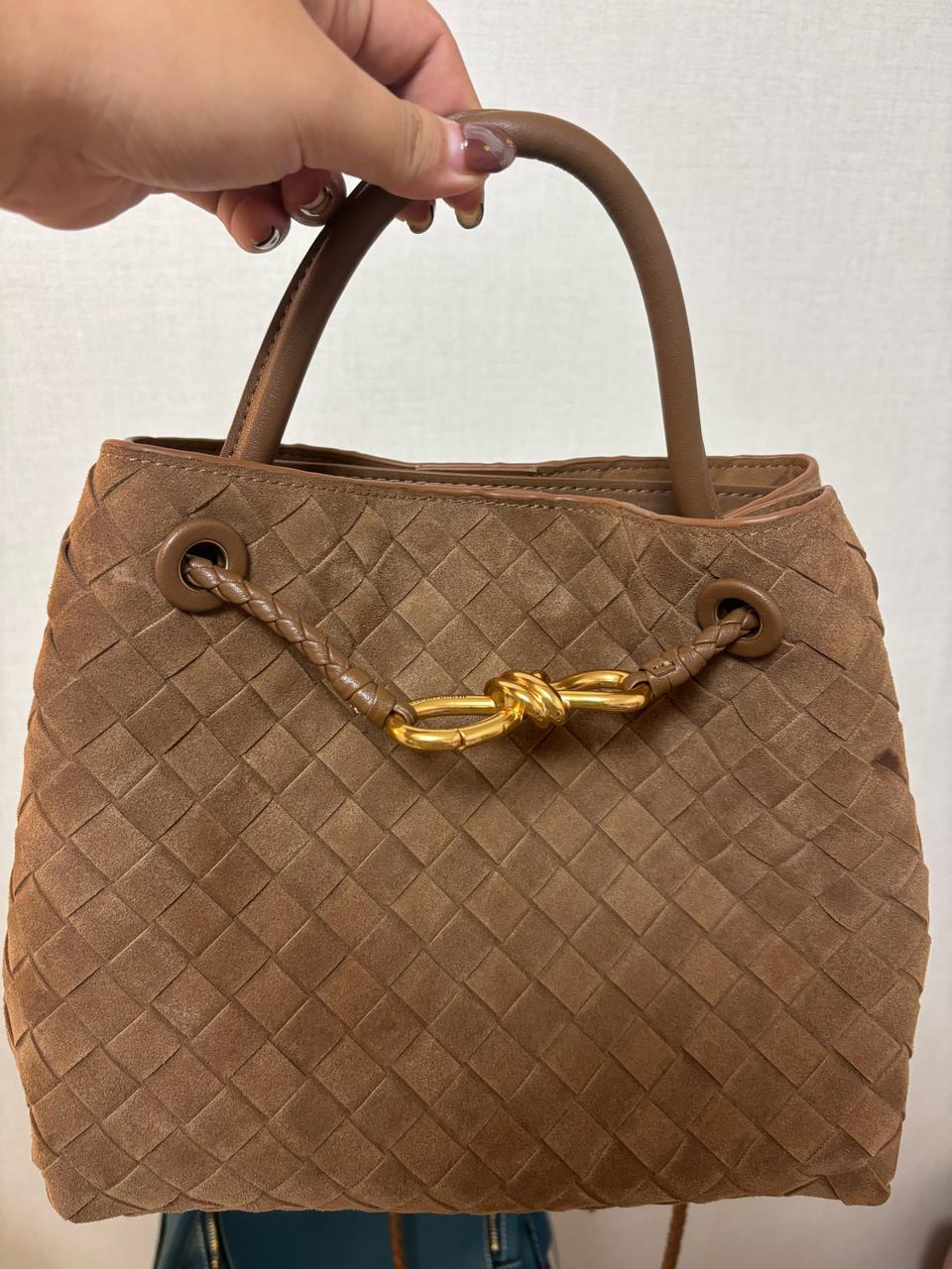 보테가베네타 안디아모 스몰 스웨이드