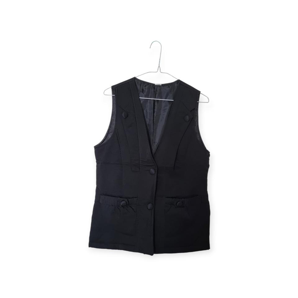 [미착용] 단추 디테일 블랙 조끼