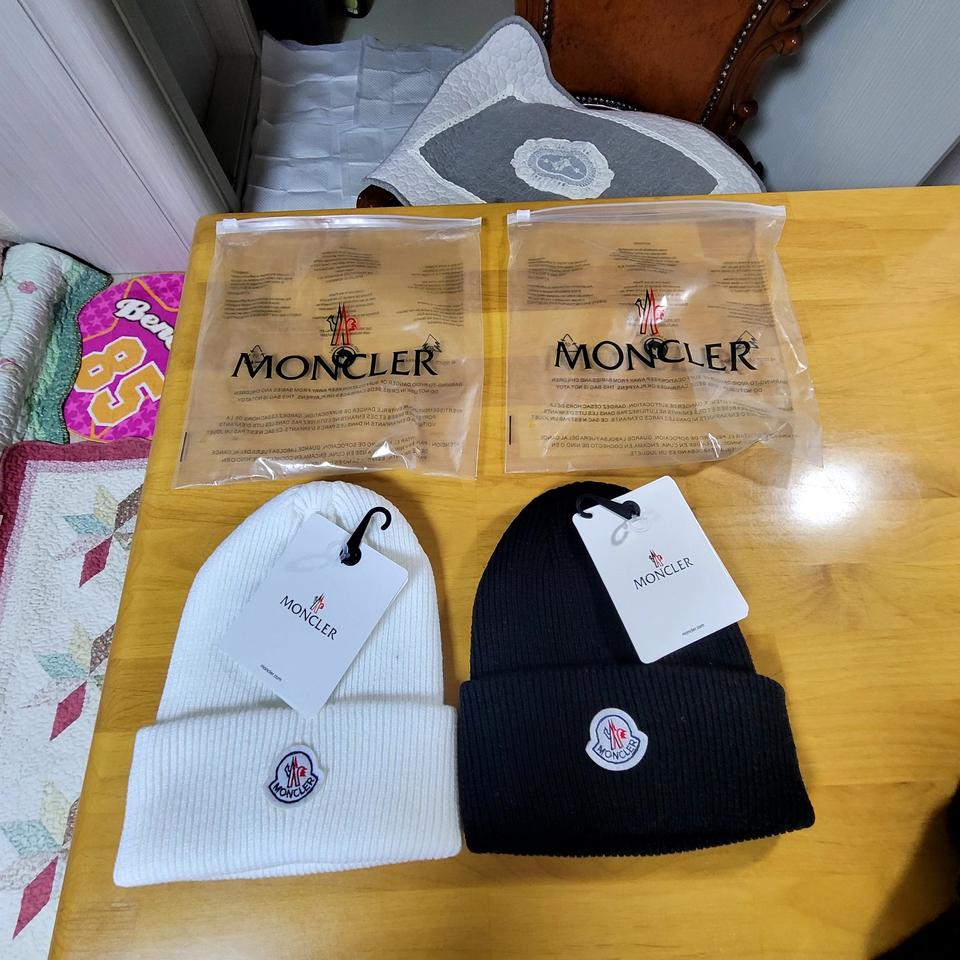 몽클레어 비니새상품입니다