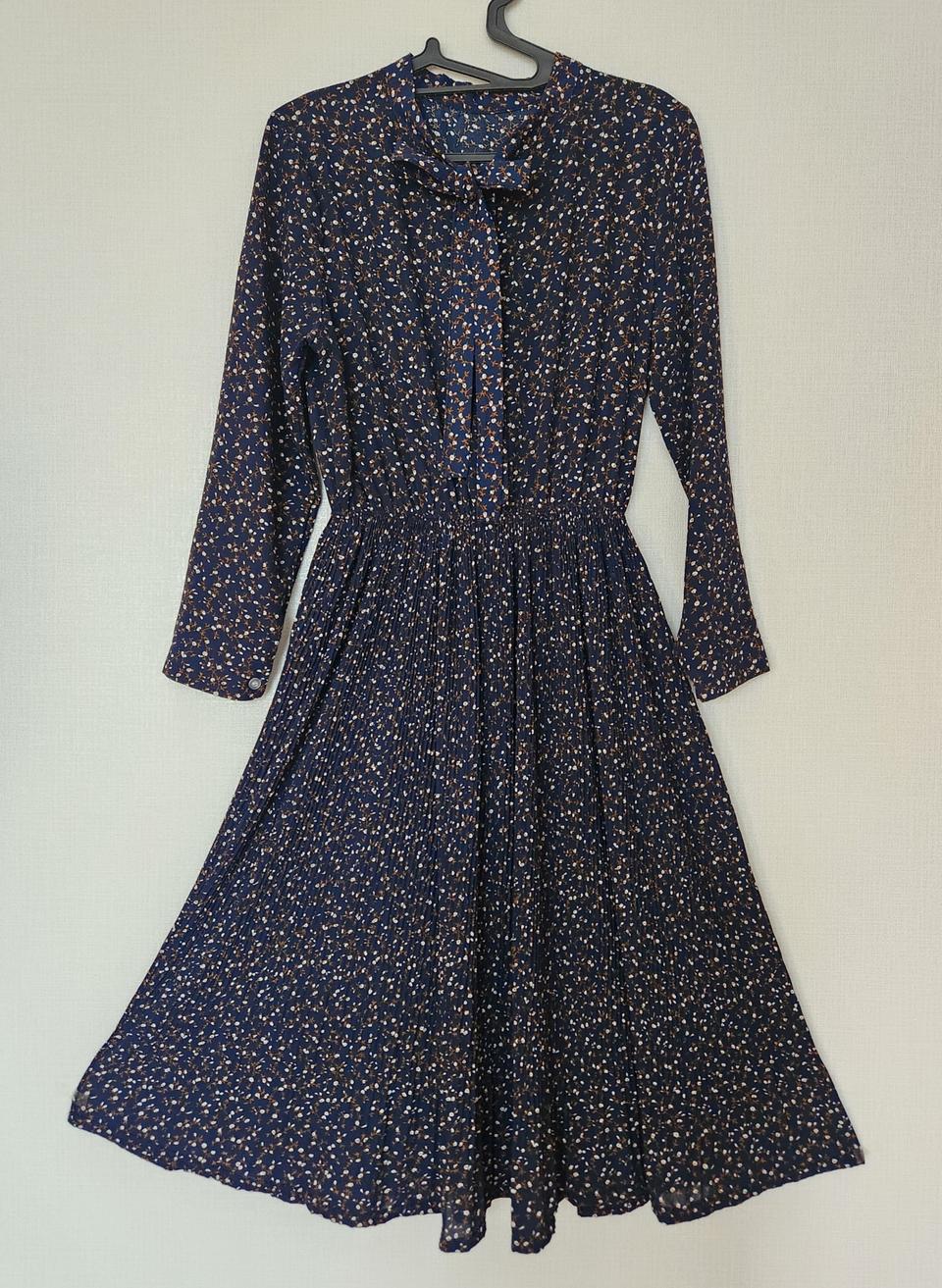 의류 여성 원피스 꽃무늬 네이비 프리사이즈