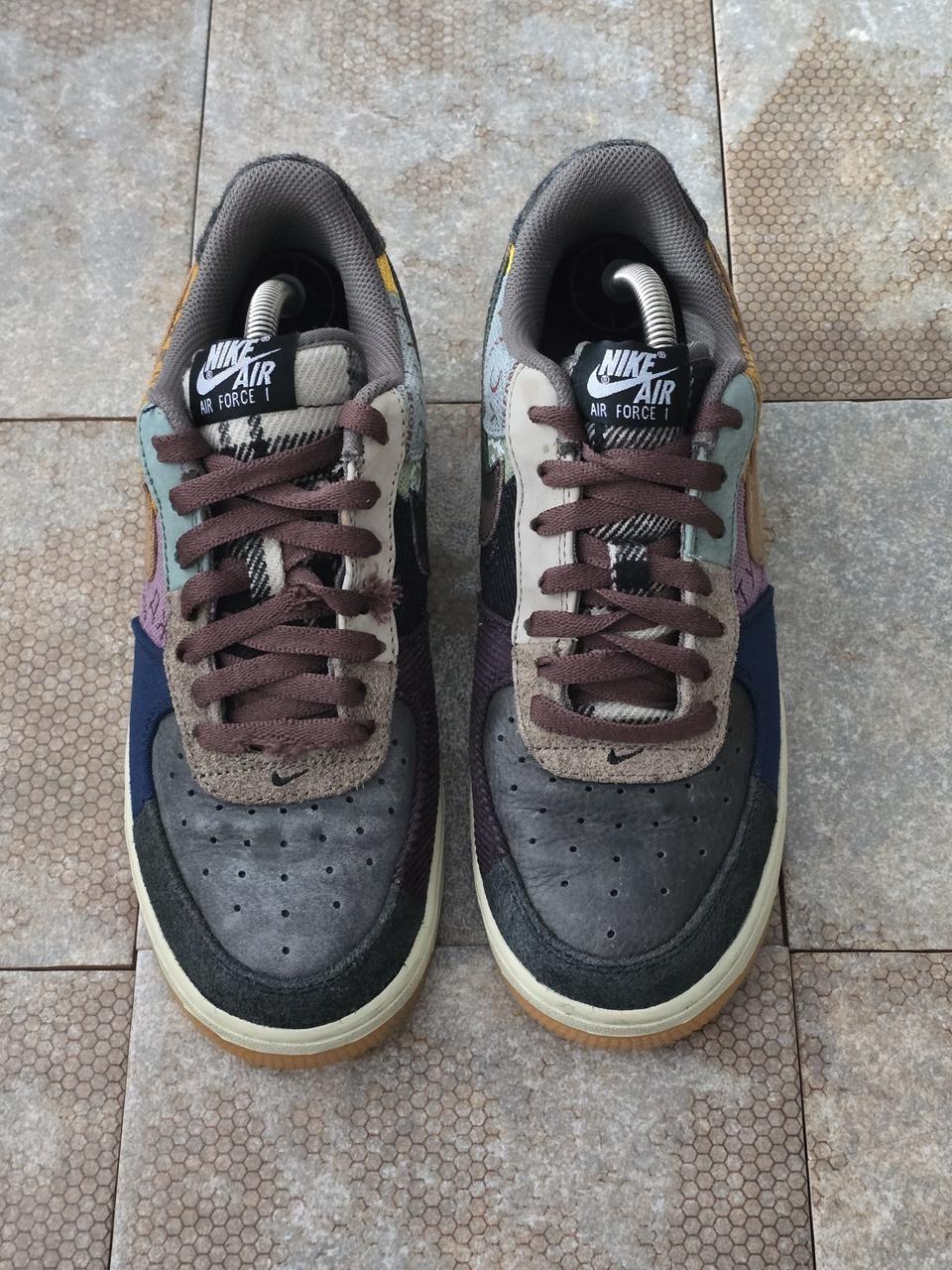 (245)나이키 트래비스 스캇 에어포스 1 로우 캑터스 잭 스니커즈