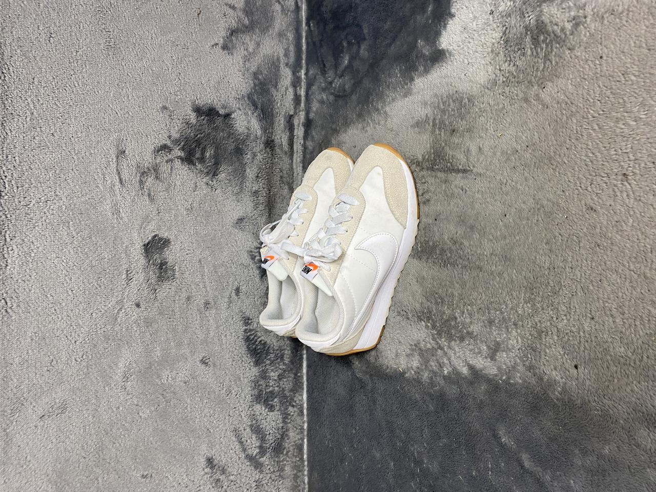 나이키 운동화 235