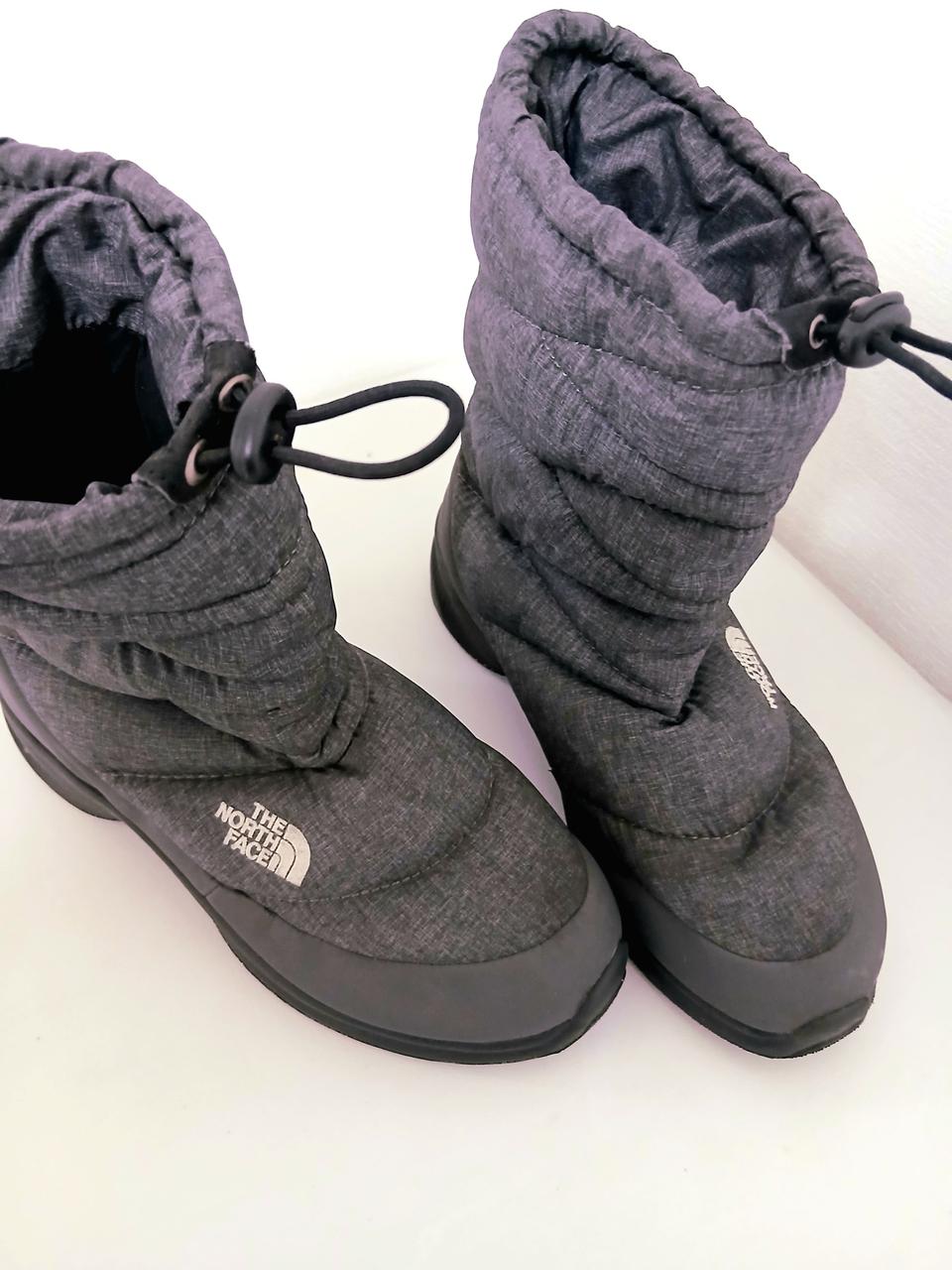 노스페이스 패딩 부츠:240