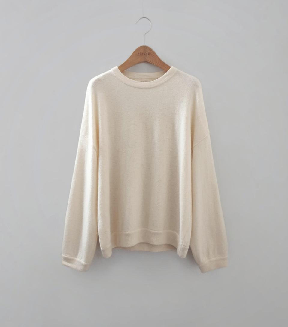 울 캐시미어 라운드 니트 새상품