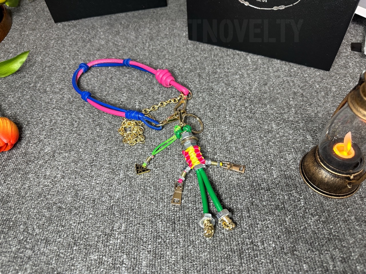 프라다 로봇 백참 블루