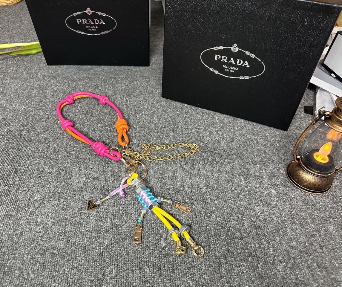 프라다 로봇 백참 핑크