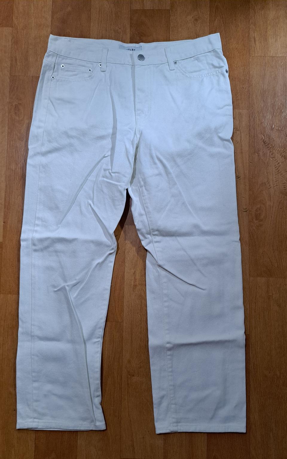 (무료배송)수아레 스튜디오 화이트진(32)