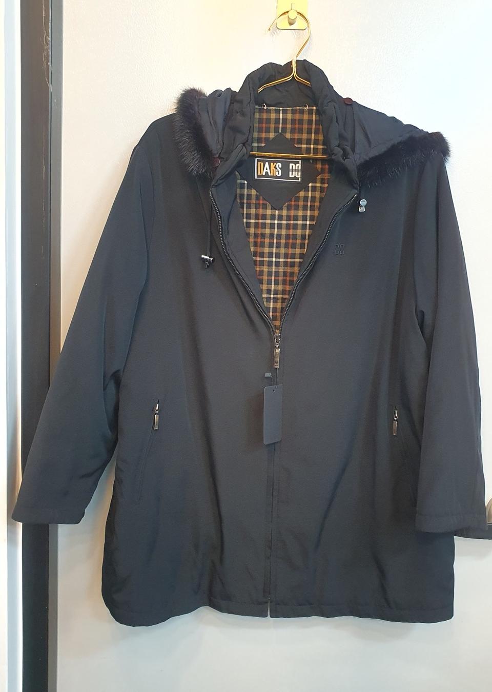 닥스 블랙  점퍼 호칭 94-165입니다.