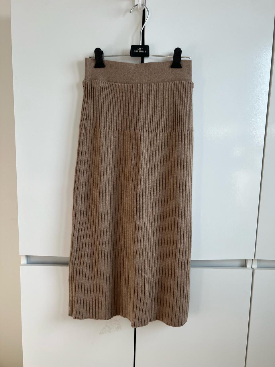 베이지 니트 롱 치마