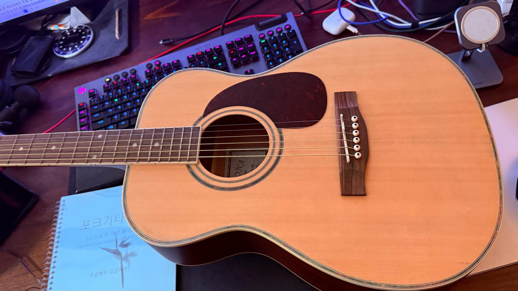 Corona est2009 SF 70ns 통기타