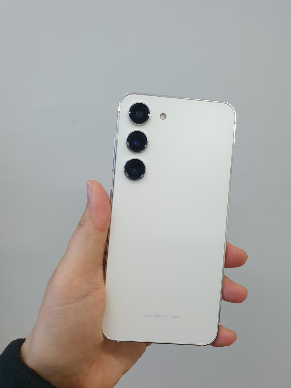 할인가능 S급)무잔상 갤럭시 S23 256기가 크림 414