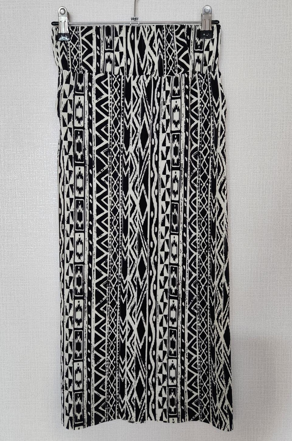 (새상품) 의류 여성 치마 무늬 프리사이즈