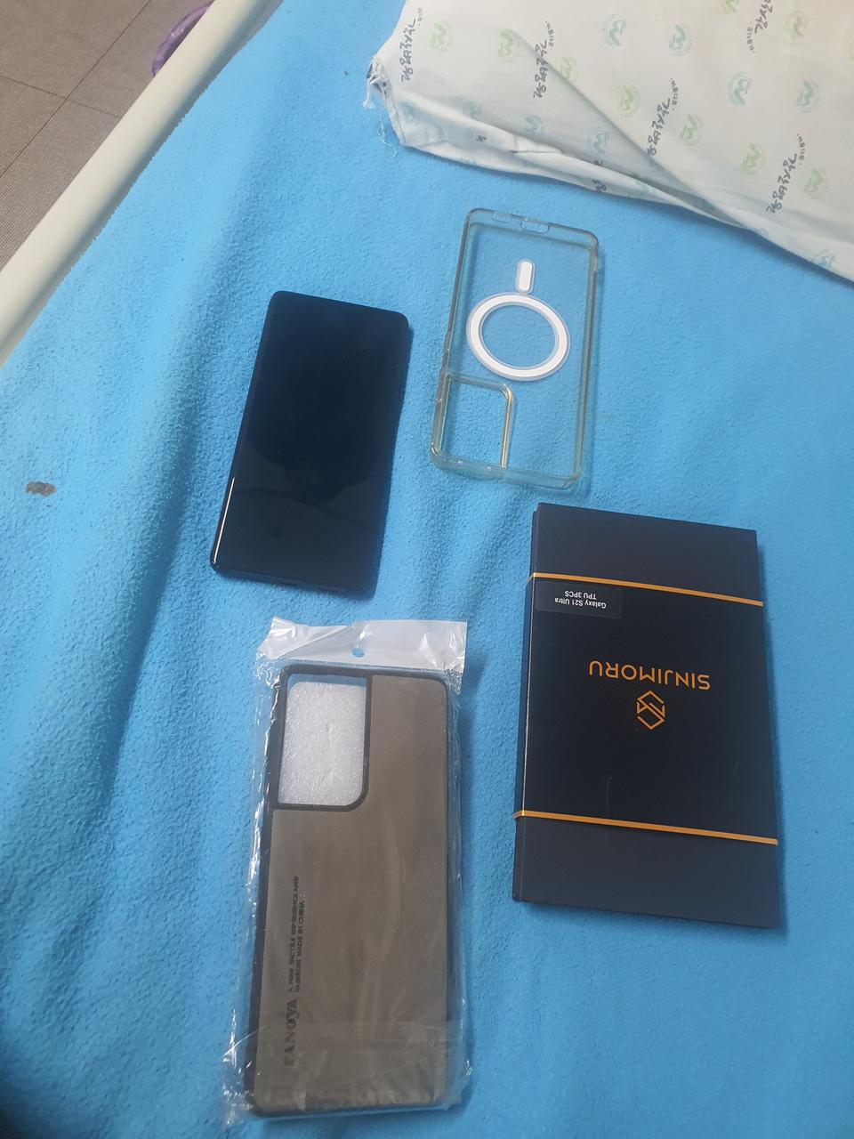 갤럭시S21울트라512입니다