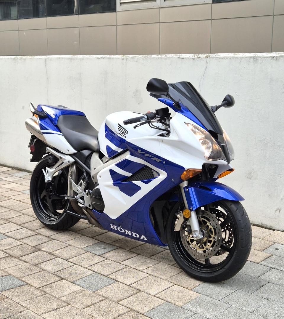 2002 혼다 VFR800 V4 판매합니다.