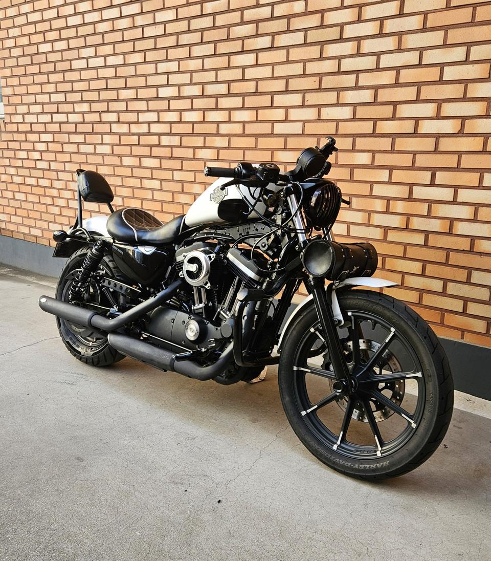 할리 데이빗슨 아이언 883 판매합니다