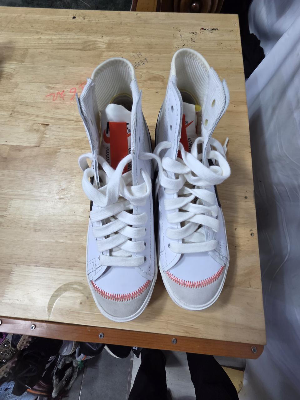 나이키 운동화 285