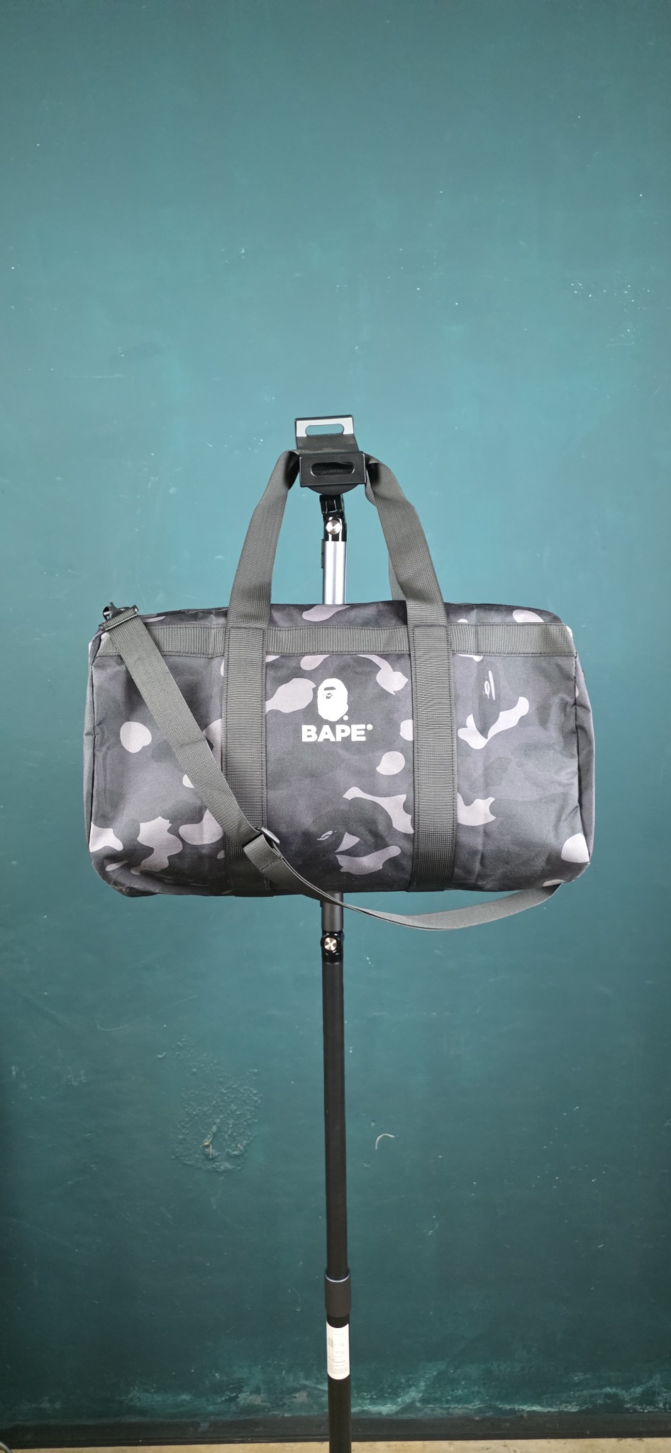 잡지부록 베이프 블랙 더플백