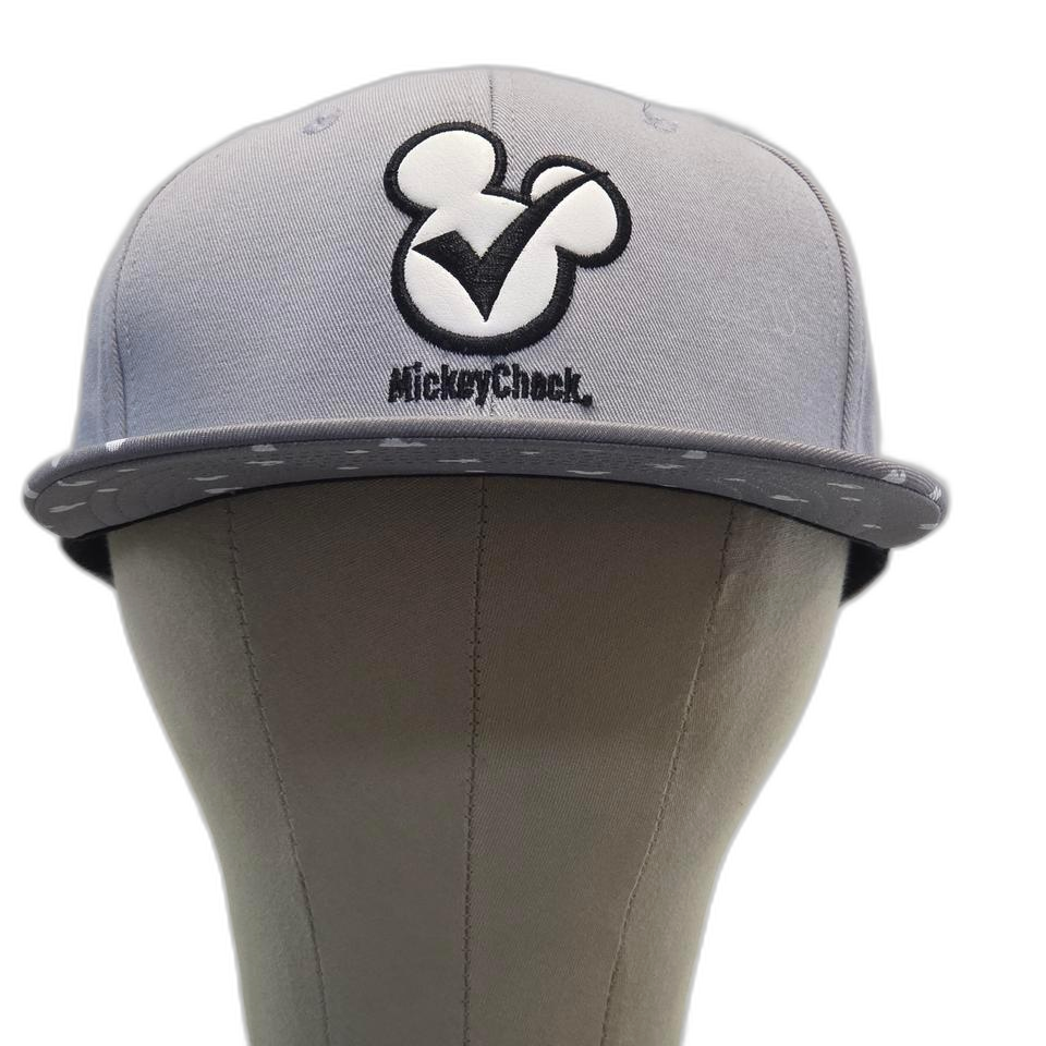 L2-5:디즈니 미키 체크 플랫 바이저 스냅백 56~58cm-거의새거