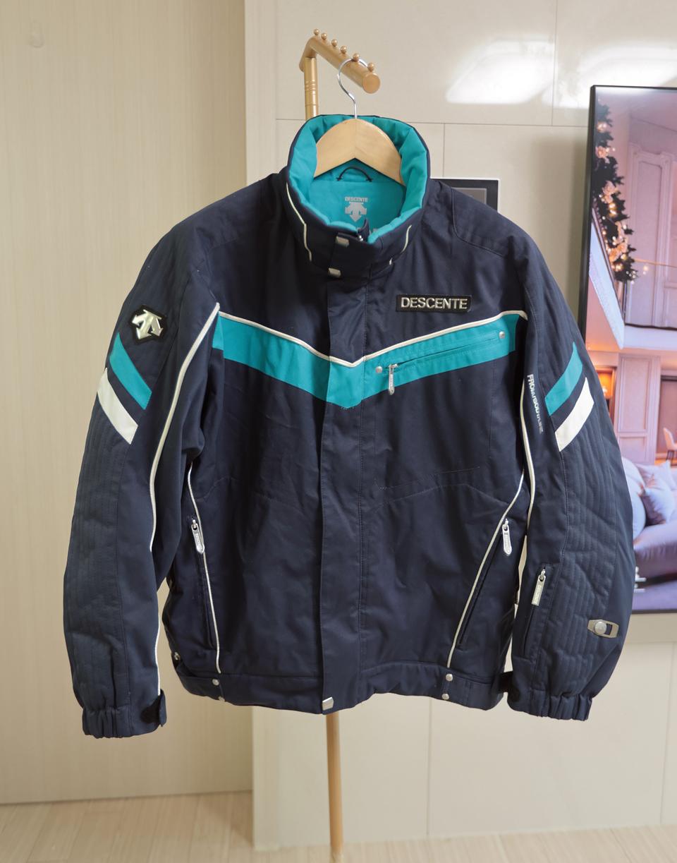 데상트 빈티지 스키자켓 방한·방풍 끝판왕
