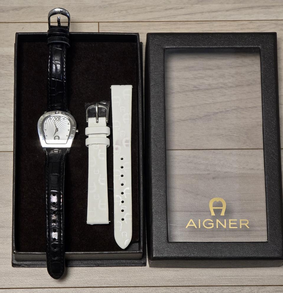 Aigner(아이그너) A32200 여성용 쿼츠 클래식시계