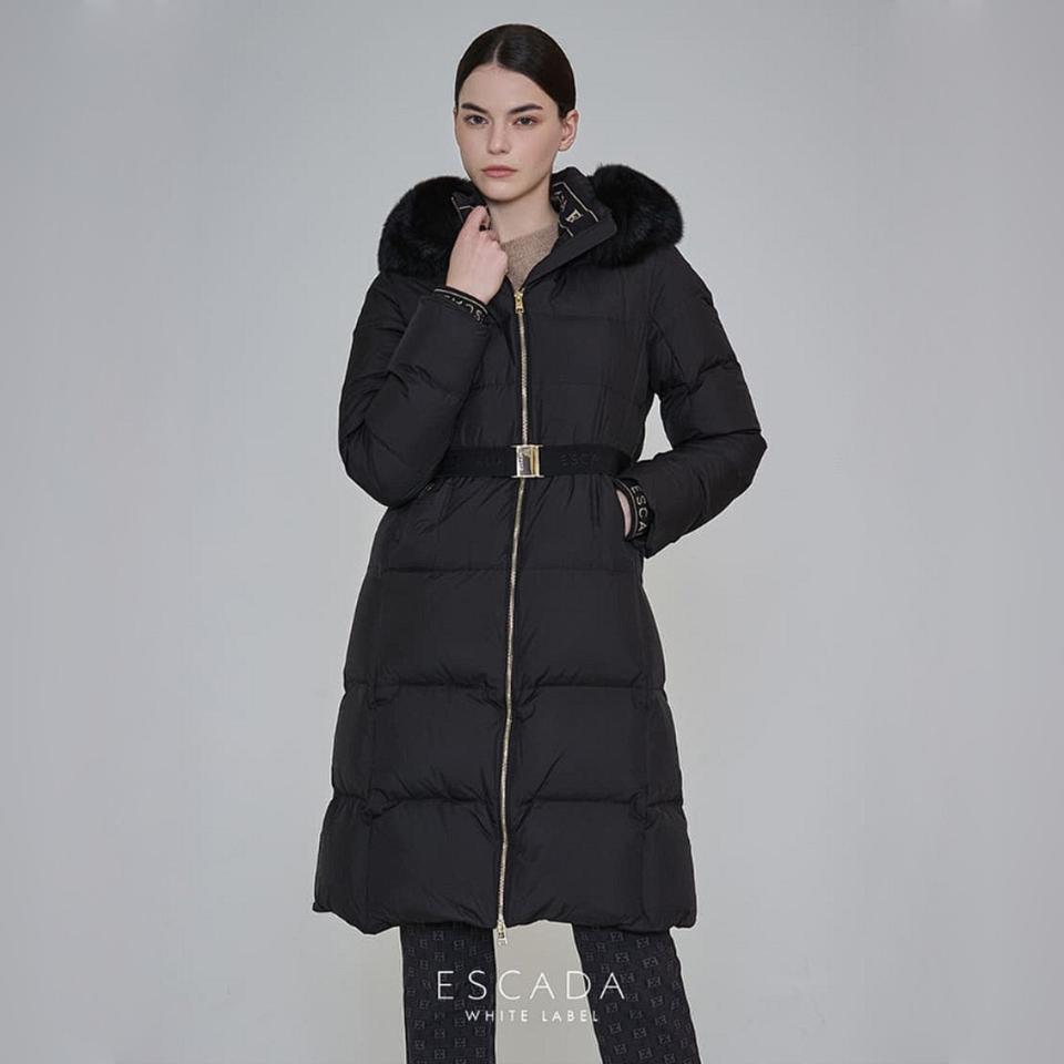 에스까다 24 사가 폭스퍼 롱 다운 패딩