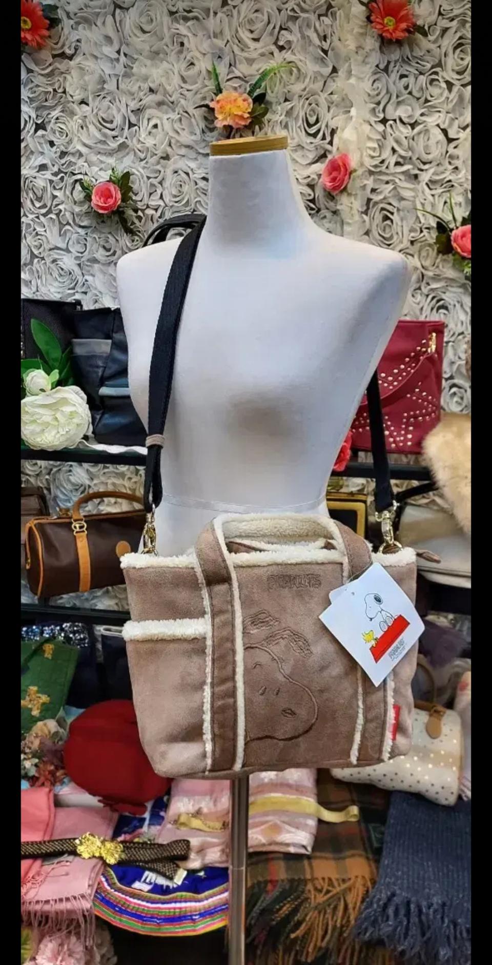 PEANUTS 스누피 크로스백