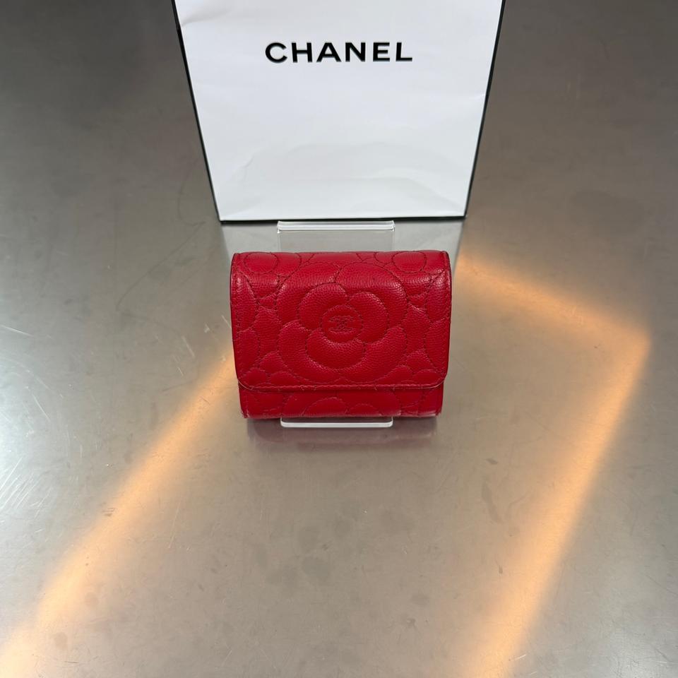 [리오브] 샤넬 까멜리아 캐비어 레더 컴팩트 중지갑