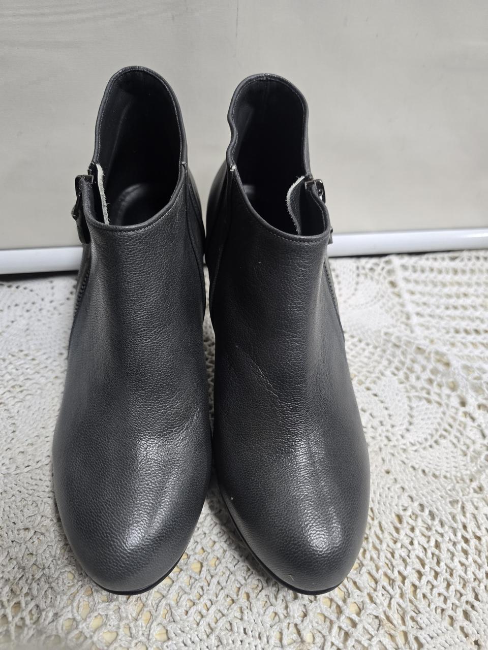 새상품)엘리자베스 앵클 집업 힐 230(225)