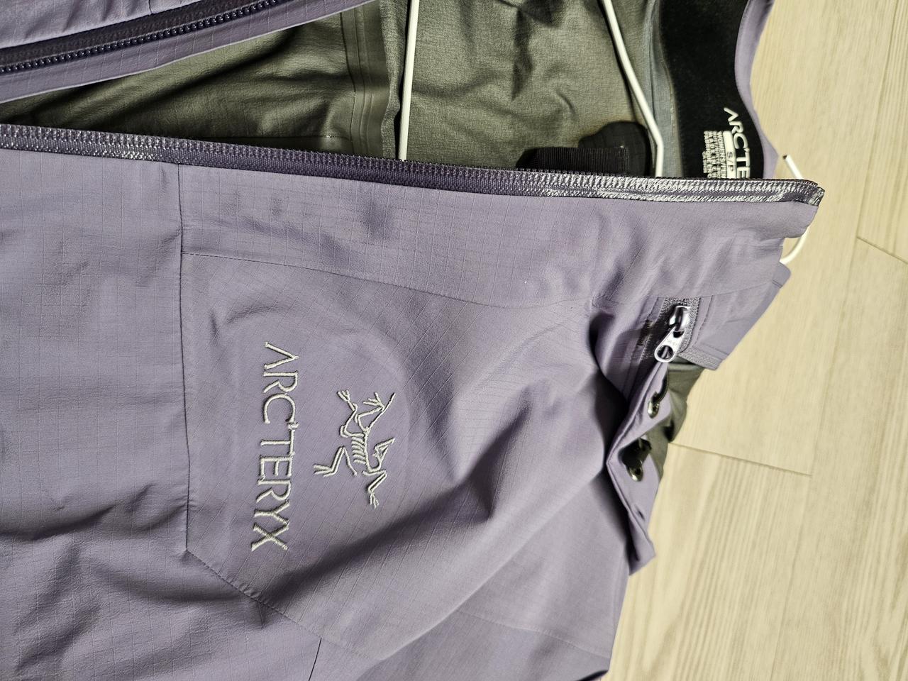 아크테릭스 여성 고어텍스자켓