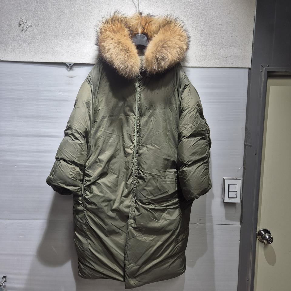라쿤털 카키색 롱 패딩 점퍼 폭스퍼