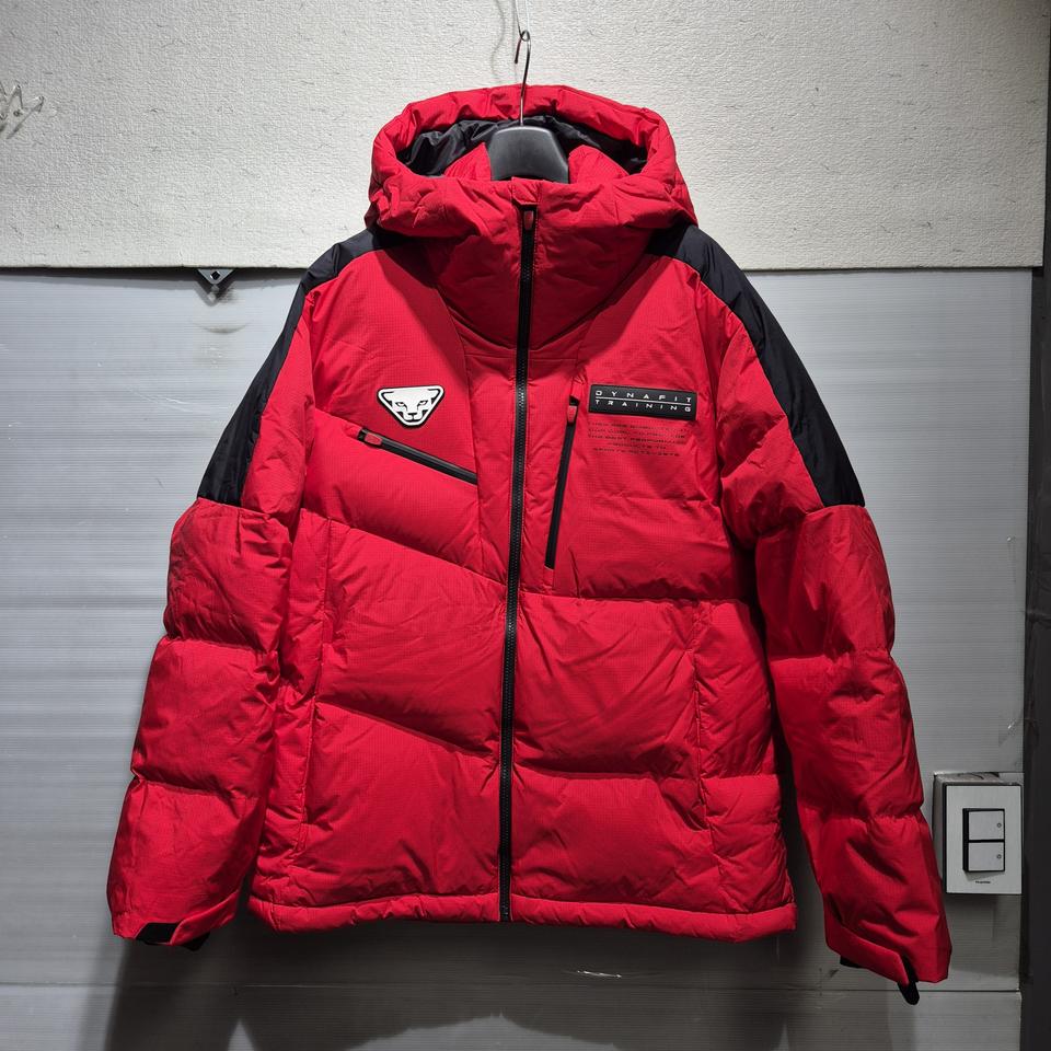 다이나핏 레드/블랙 패딩 점퍼