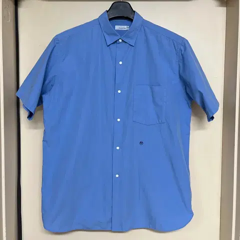 [M] 나나미카 윈드셔츠 반팔 숏슬리브 삭스 블루 nanamica