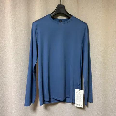 룰루레몬 펀더멘탈 롱 슬리브