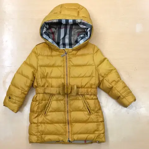 2y 95 사이즈 버버리 리본 덕다운 패딩 겨자색 정품 키즈