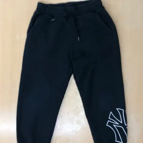 145사이즈 MLB 쭈리 면 조거바지 블랙 정품 키즈