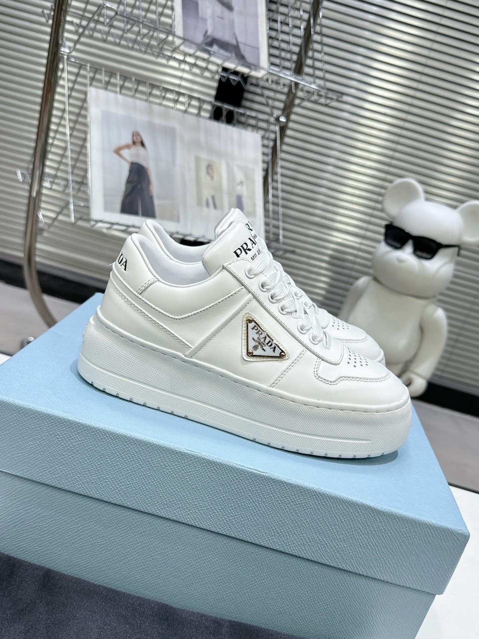 프라다 스니커즈