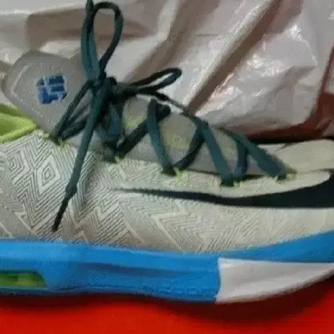 나이키 KD6 퓨어 플레티넘