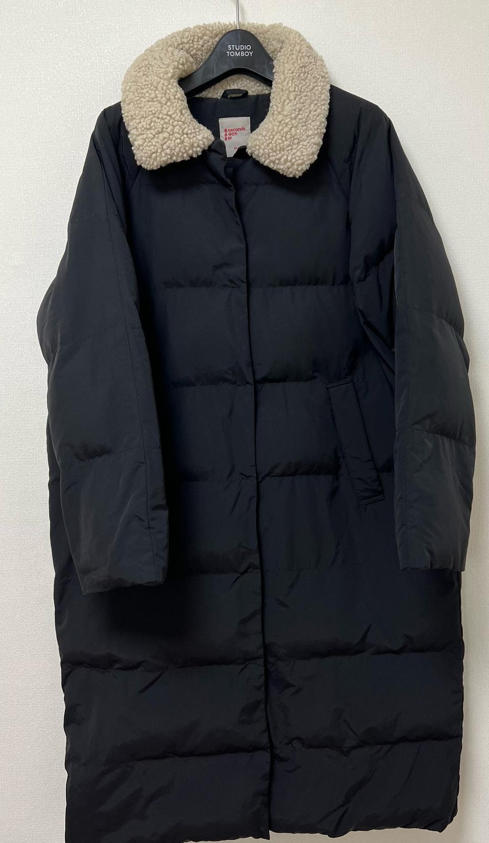 에잇세컨즈 ^^ 롱패딩