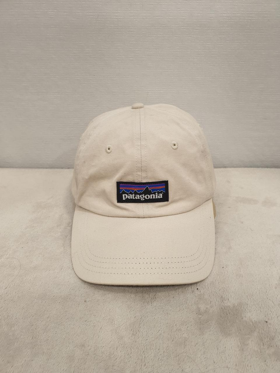 파타고니아 P-6 라벨 트레이드 캡모자 - 베이지