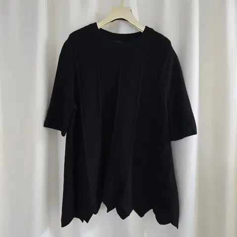 코스 블랙 반팔 니트