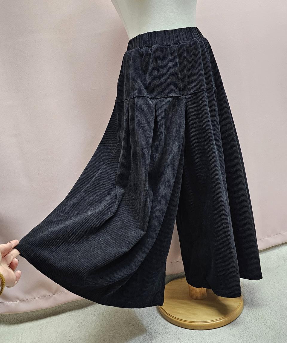 코듀로이 핀턱 와이드 치마바지
