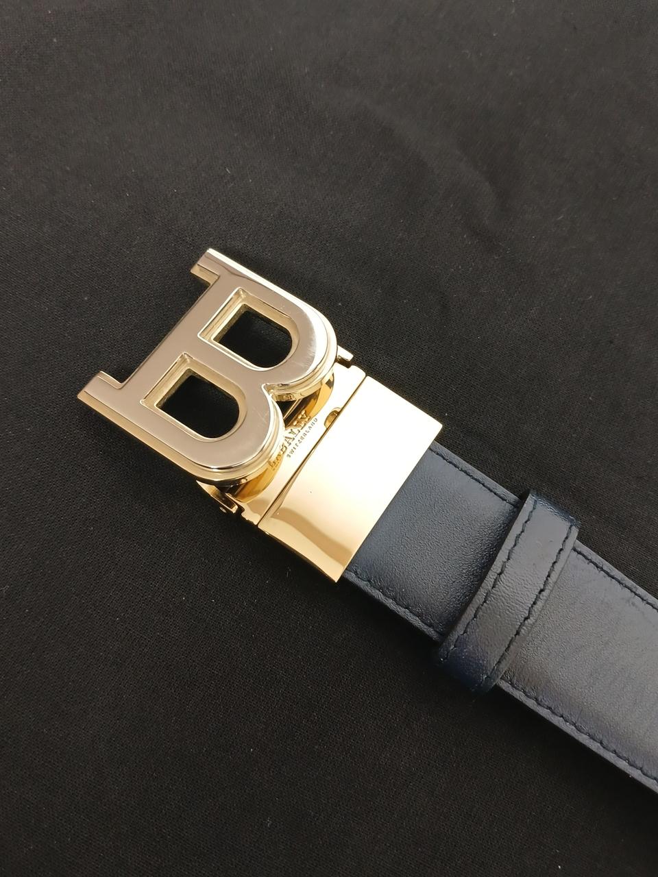 발리 B로고 네이비 가죽벨트 정품