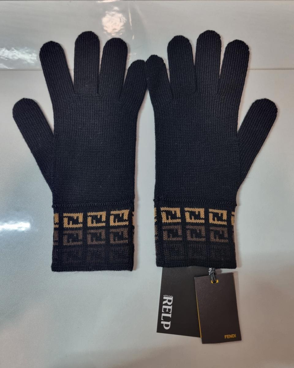 정품 펜디 장갑