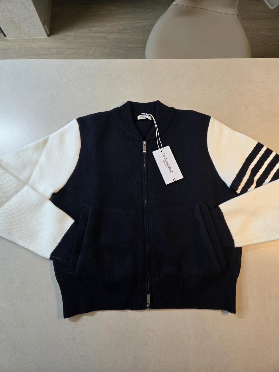 톰브라운 네이비 화이트 집업 M사이즈