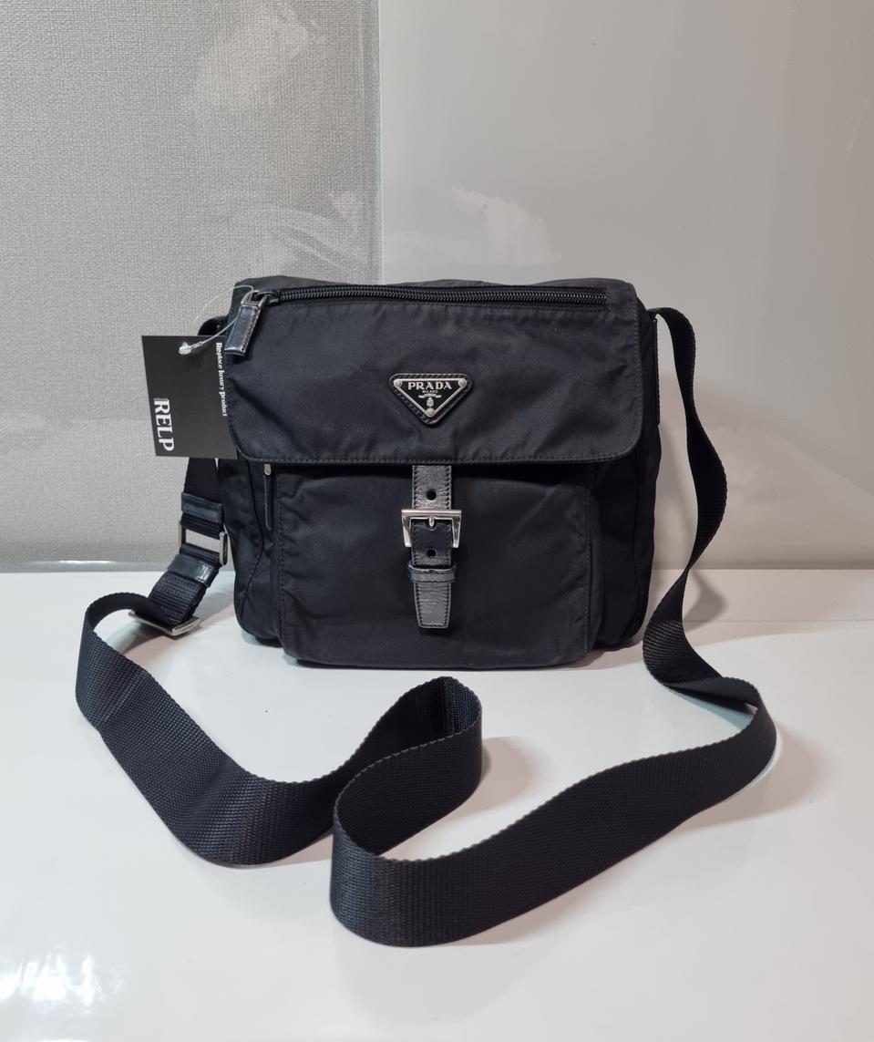 정품 프라다 메신저백