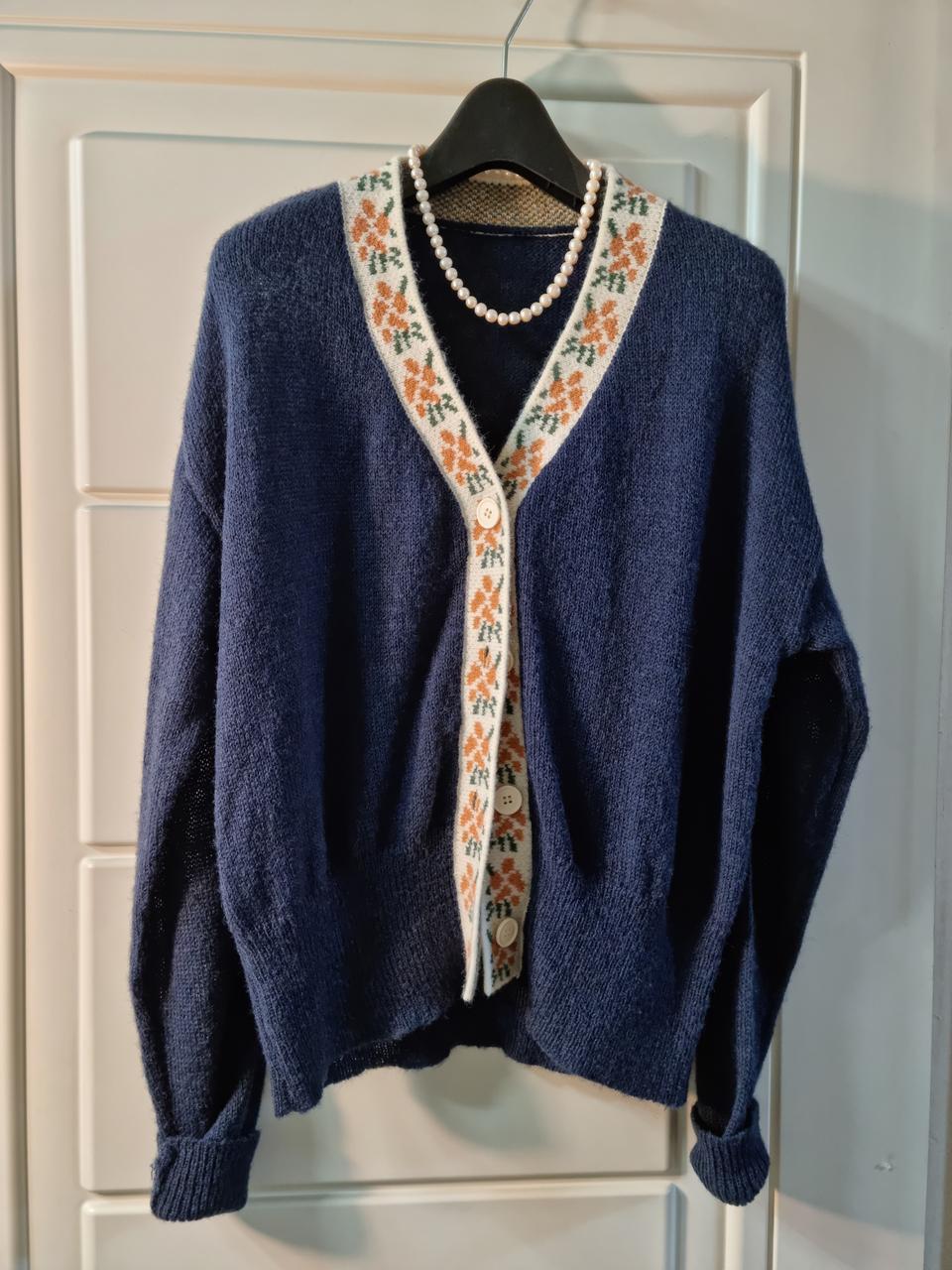 플라워 자카드 자수 니트 가디건