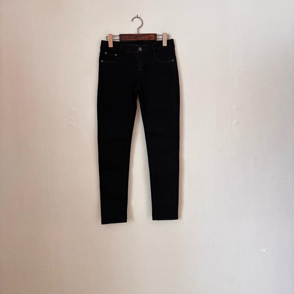 JILL 질스튜어트 25 26 블랙 스키니진 슬림 실루엣 스판 데님